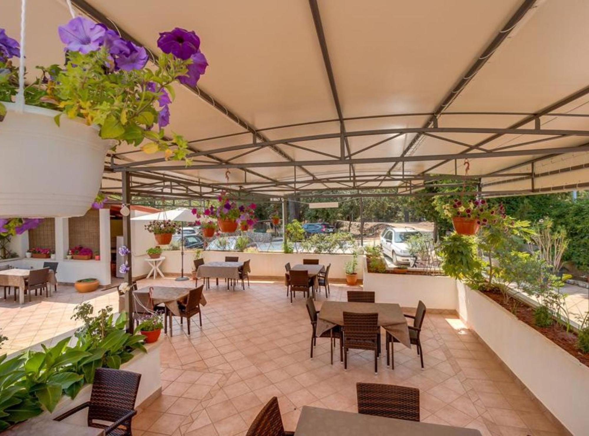 Pansion Belvedere Mali Lošinj Buitenkant foto