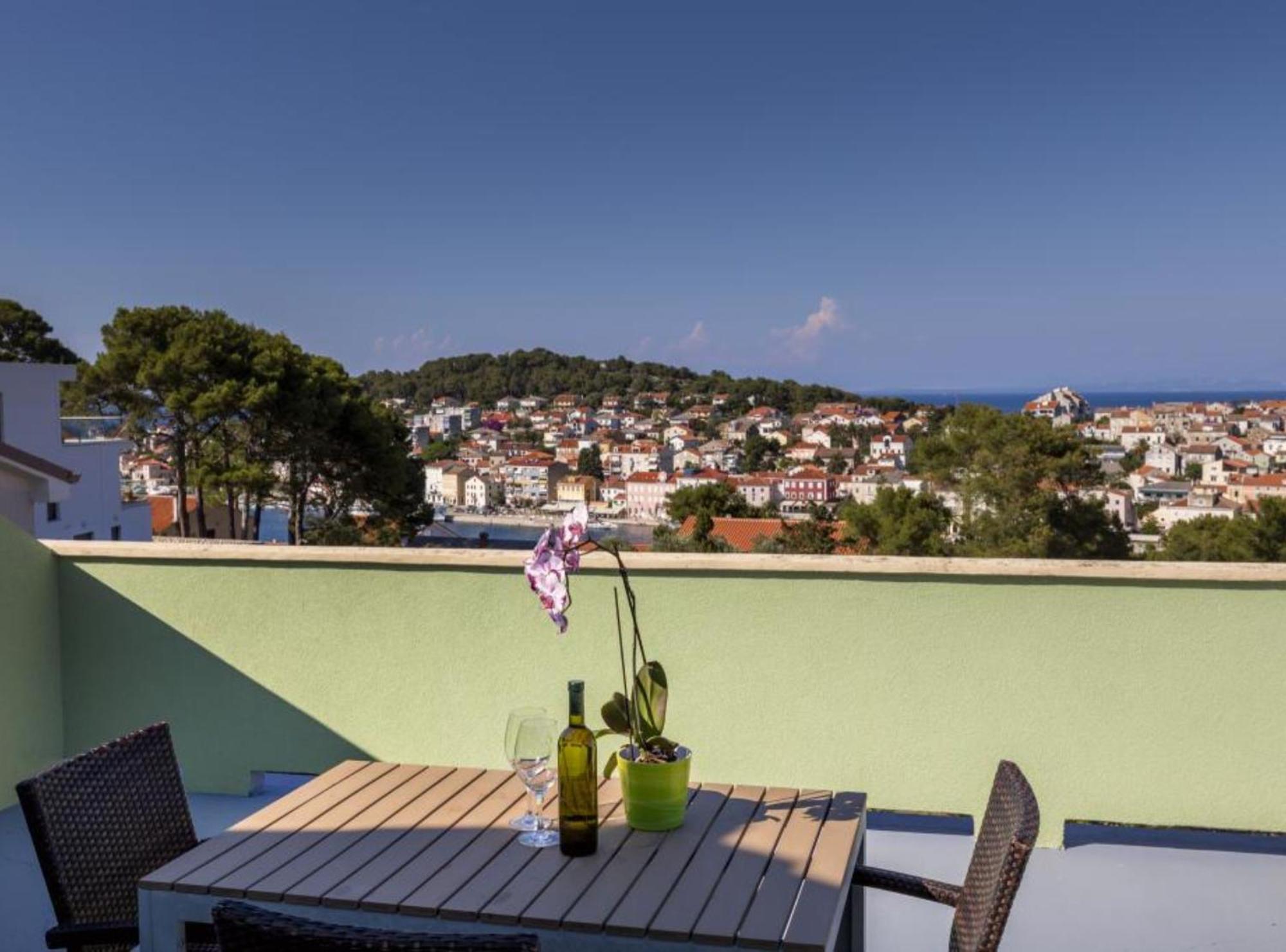 Pansion Belvedere Mali Lošinj Buitenkant foto